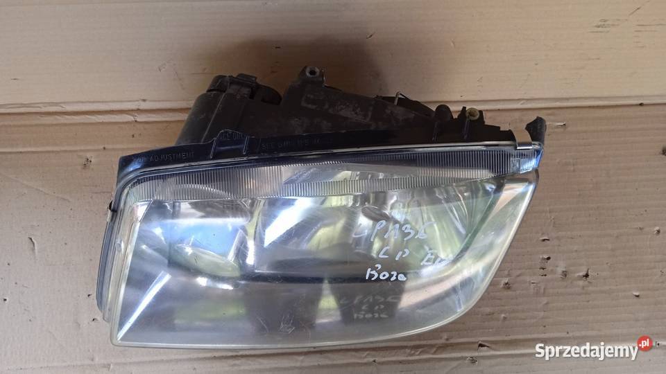 VW BORA LAMPA PRZÓD LEWA EU