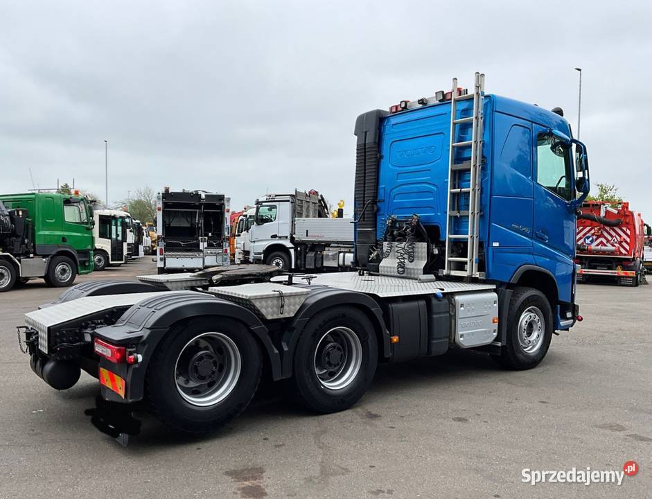 Ciagnik 6x4 VOLVO FH