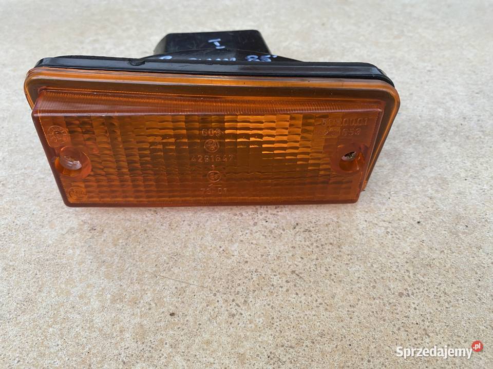 Kierunkowskaz prawy Fiat 126 1985r Sosnowiec