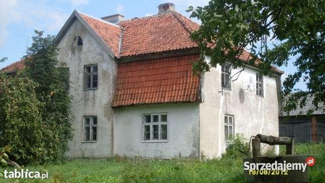 gospodarstwo rolne w spokojnej wsi Sobiechy na Sobiechy