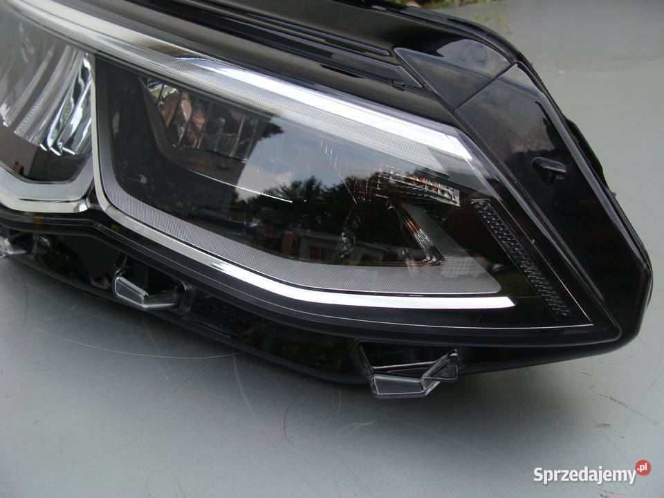 VW GOLF VIII 8 LAMPA PRZEDNIA PRAWA LED Goleniów