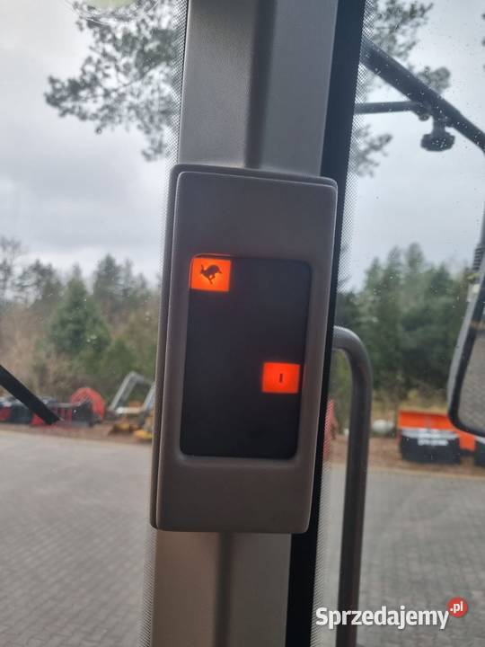 Renault Ares 816RZ 836 Claas 735 Axion 6490 MF Laskowiec