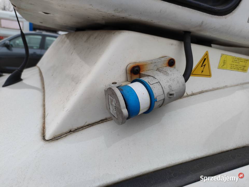 VW Caddy chłodnia izoterma diesel Koszalin