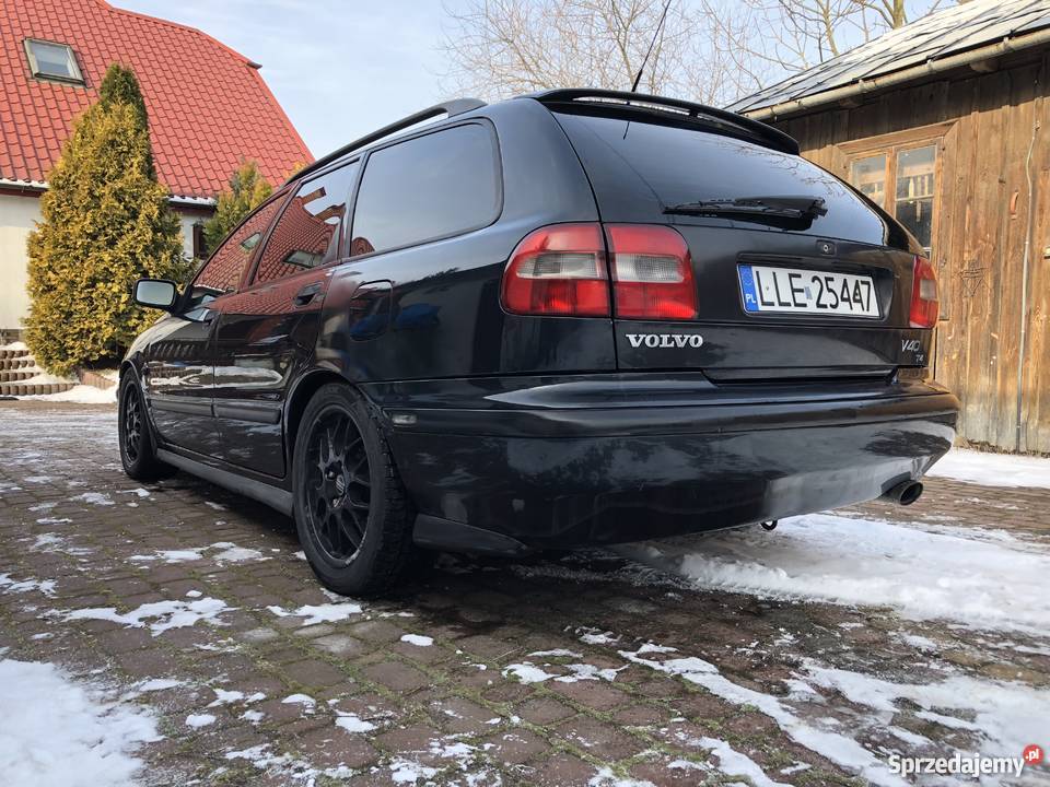 VOLVO V40 T4 Łęczna