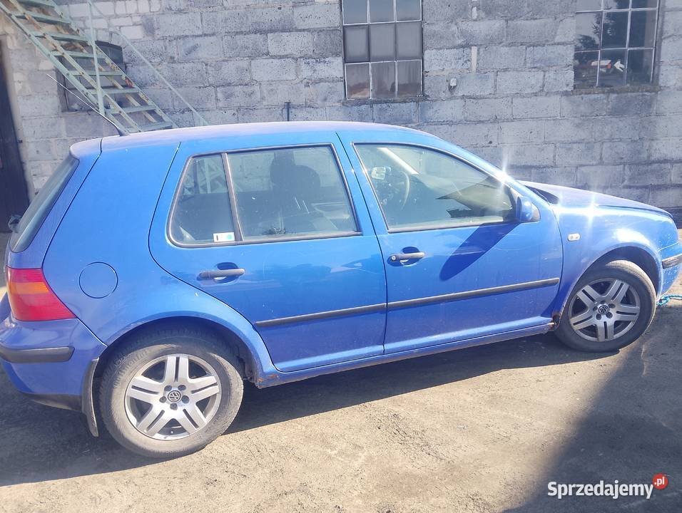 Części VW golf 4 drzwi zderzaki hak maska kola Strzelno