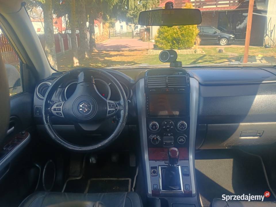 Sprzedam Suzuki Grand Vitara 2 20 benzyna z LPG aluminiowe felgi sprzedam