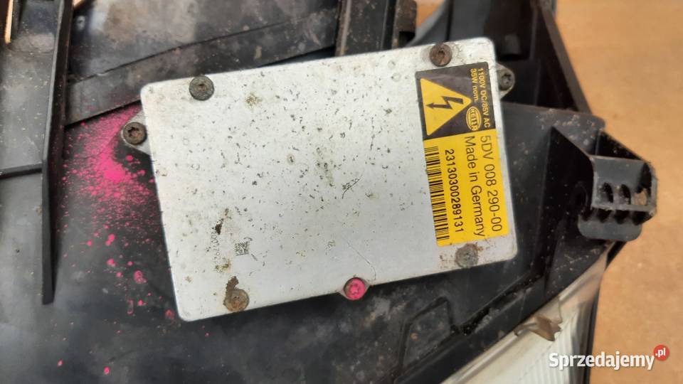 lapa prawa przednia Ksenon Ford Focus mk1 XENON osobowe Dębno sprzedam