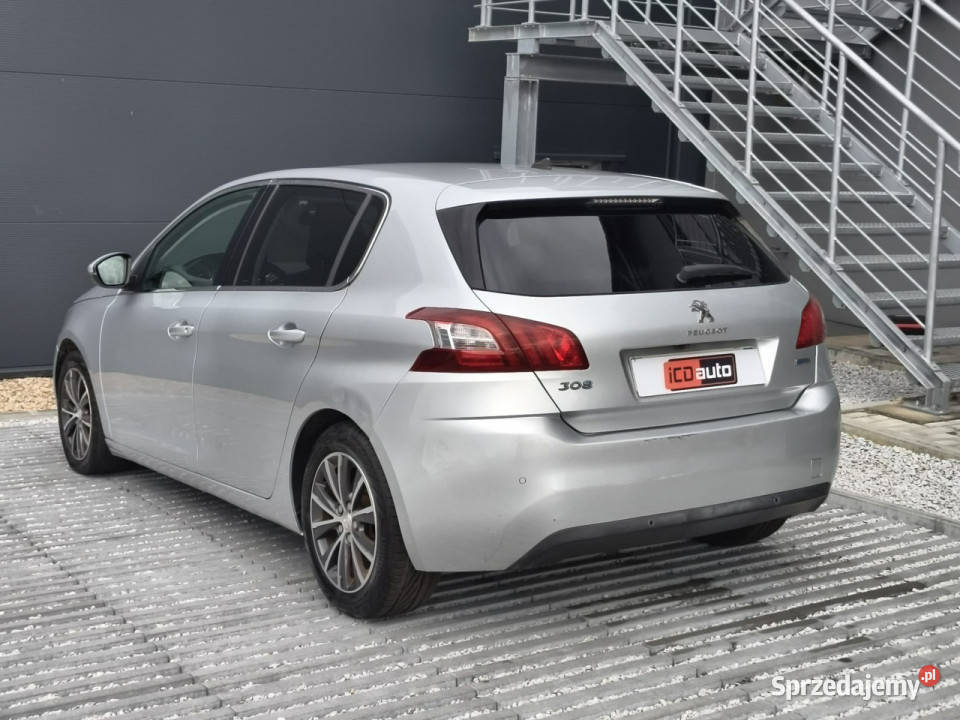 Peugeot 308 12 benzyna 130 6biegów full ledy 165328km Kęty
