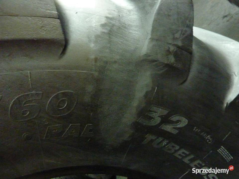 Opona używana rolnicza 90060R32 MICHELIN