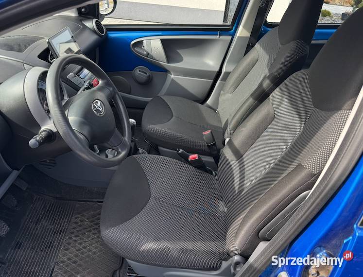Toyota Aygo I 10 2011 niski przebieg klima benzyna Aygo Łódź