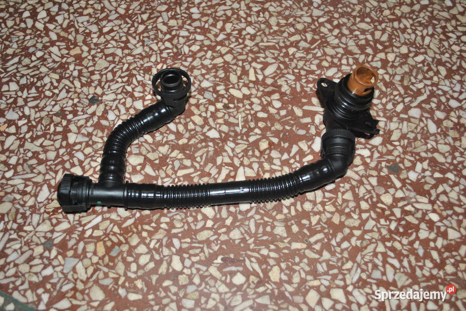 Przewód łąćzący kolektor z odmą BMW E90 E60 E63 osobowe Poręba