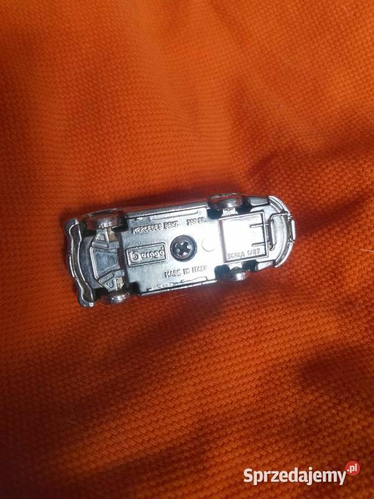 Oryginalny breloczek burago merceses bezn 300 sl Legnica sprzedam