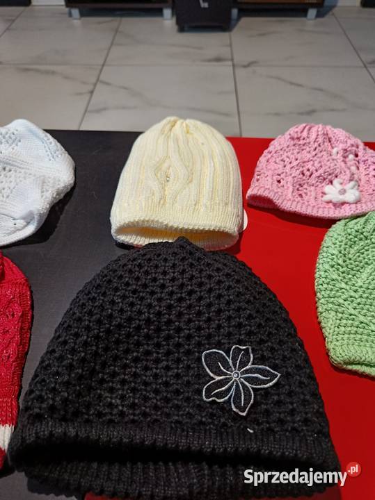 Sprzedam czapki duże ilości Likwidacja magazynu Rzgów sprzedam