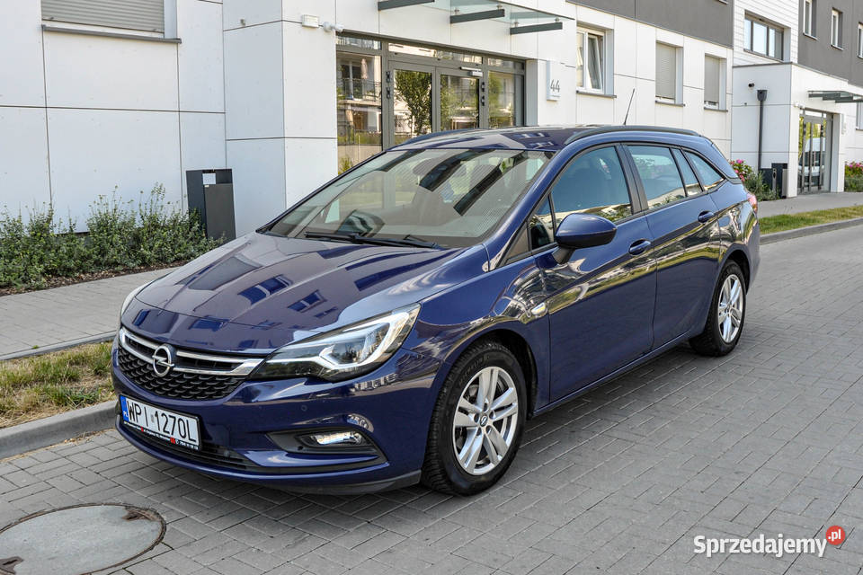 Opel Astra 16CDTI Bezwypadkowa 2017 r manualna Wrocław sprzedam
