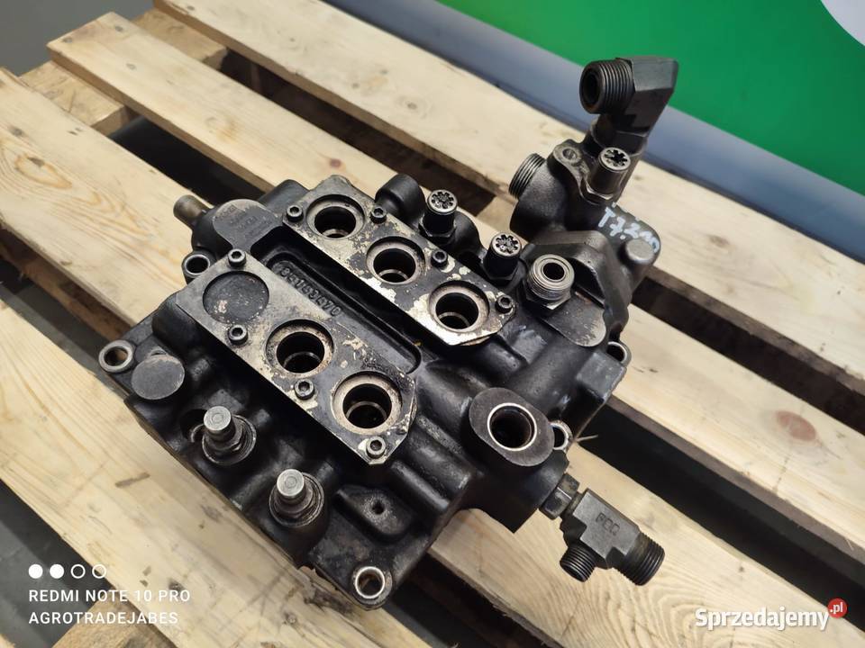 Kolektor hydrauliczny 84143470 HOLLAND T6180 Wilkowo