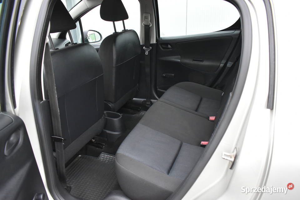 SALON POLSKA 14 73 5 DRZWI KLIMATYZACJA NOWY