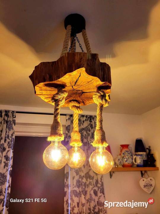 Lampy stoły stoliki lustra