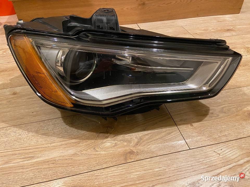 Zderzak przód Audi a3 8v sedan Usa lampa prawa Rok produkcji 2010 podlaskie Grajewo