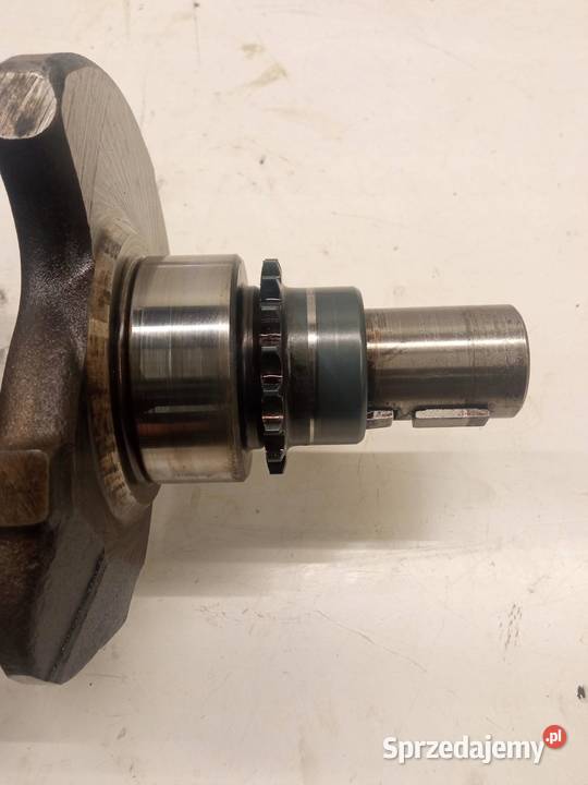 WAŁ KORBOWY 20 HDI 16V Peugeot 407 I 20042010 sprzedam