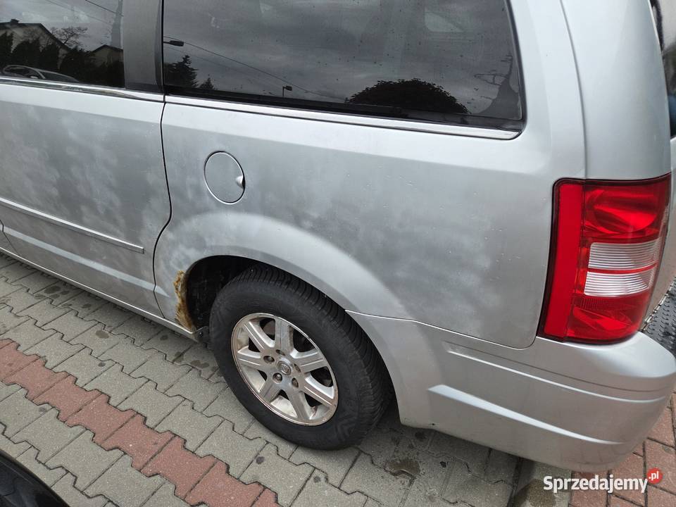 Rodzinne auto do zadań specjalnych nieuszkodzony Zielonka