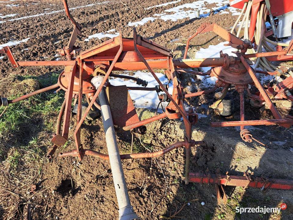 Rzewracarko zgrabiarka Kuhn GR24 części Piecewo sprzedam
