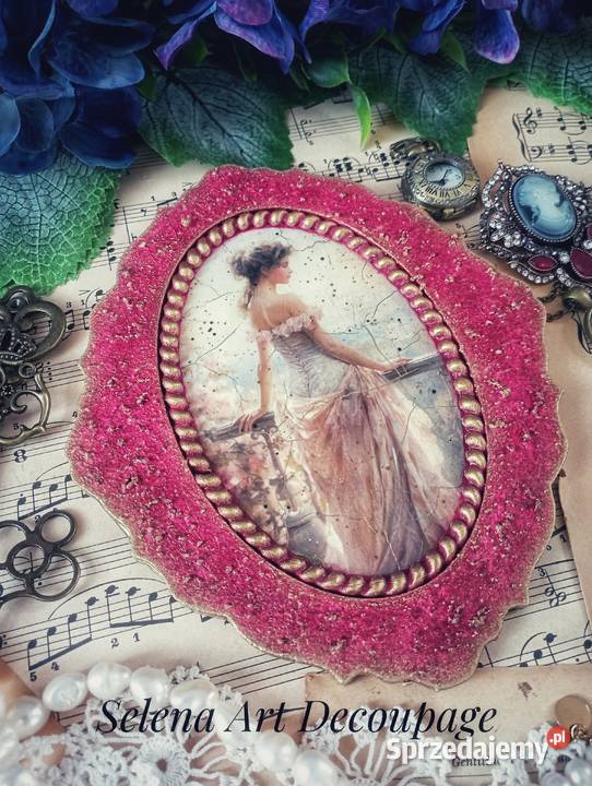 Stylowy medalion z damą Prowansja vintage lubelskie Zakrzew