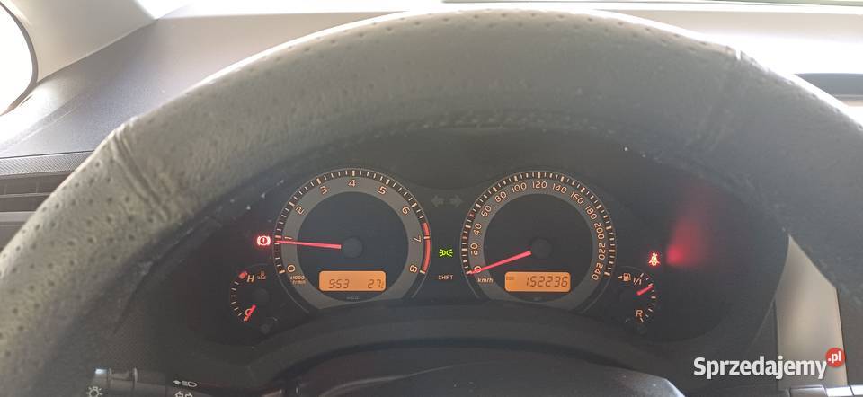 Toyota Auris 16 132 benzyna 152000km Łódź