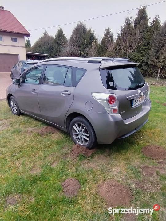 Toyota verso 18 Bystrzejowice Pierwsze sprzedam