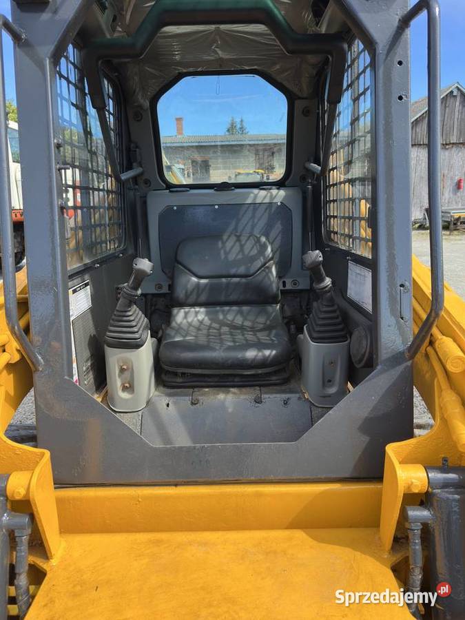 Miniładowarka Bobcat Hyundai HSL6507A Ładna 4x4 Złoczew