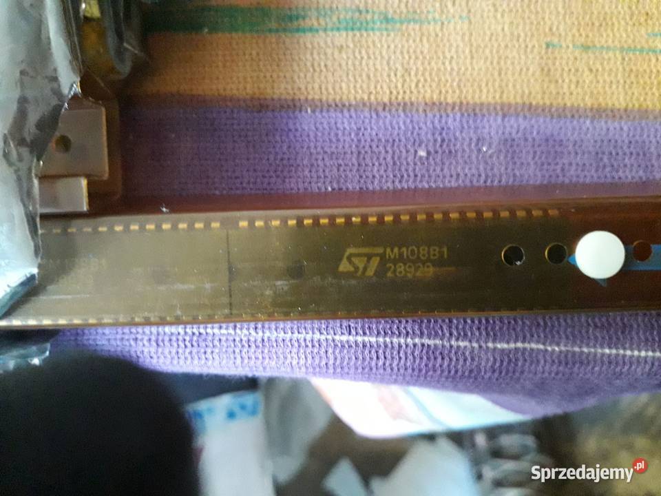 Układy scalone pamięci chipy Epromy literatura Warszawa