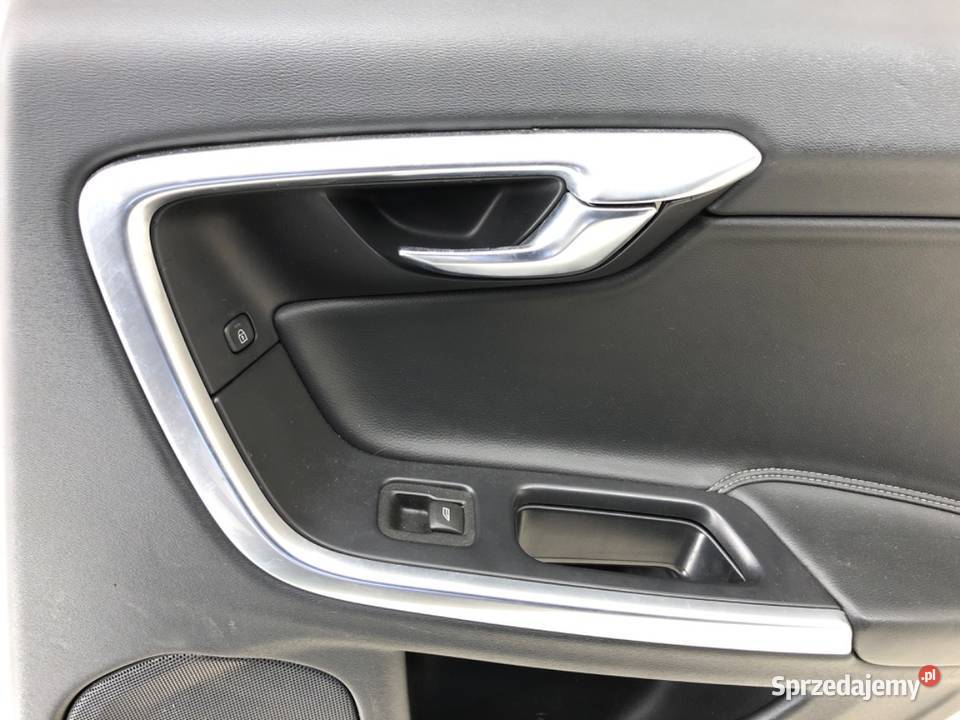 BOCZEK DRZWI LEWY TYŁ VOLVO V60 I 8635883 Kombi