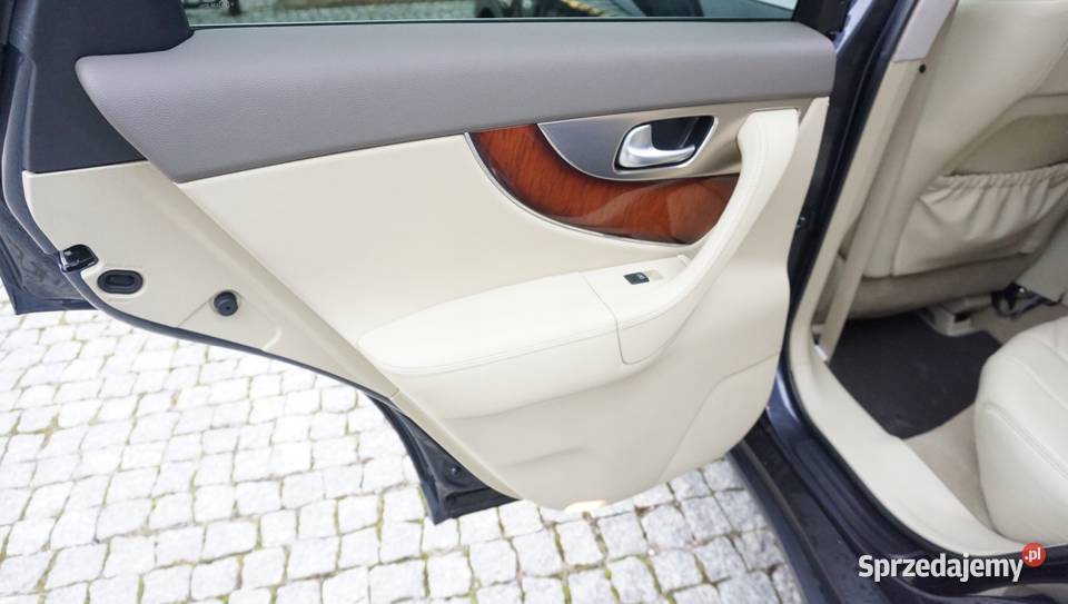 BOCZEK TAPICERKA DRZWI TYŁ INFINITI QX70 FX S51 osobowe Nowy Tomyśl