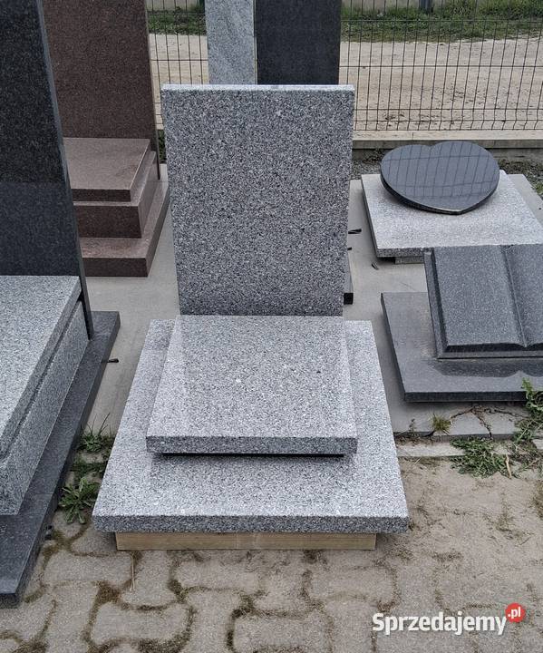 Nagrobek urnowy strzrgom 90 x 70 dolnośląskie Strzegom