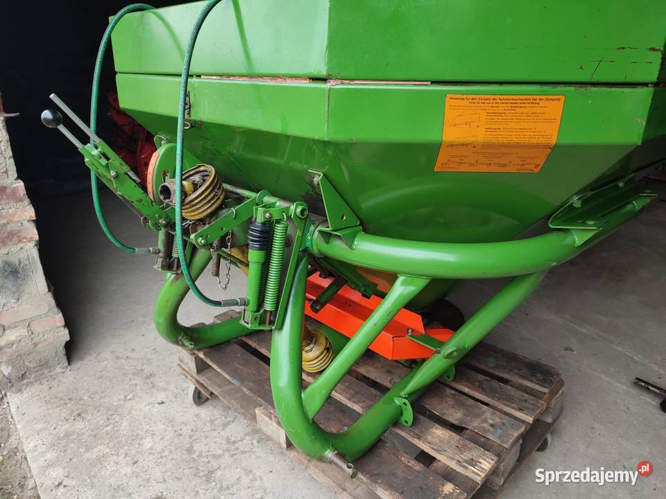 Rozsiewacz nawozów Amazone F 804 F 1000 L kuhn Przemęt