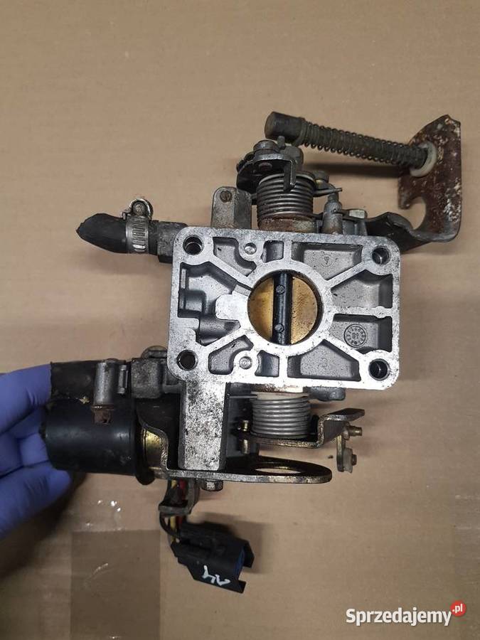 FORD FIESTA 11 SILNICZEK KROKOWY PRZEPUSTNICA Turek