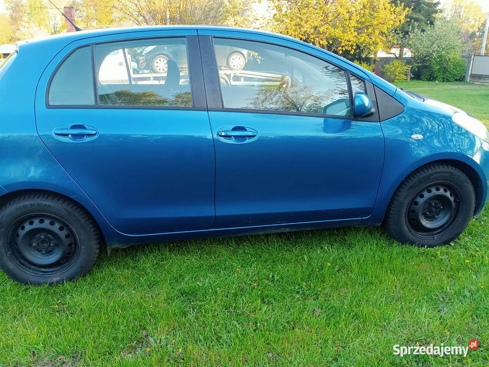 TOYOTA YARIS 13i klima manualna Kielce