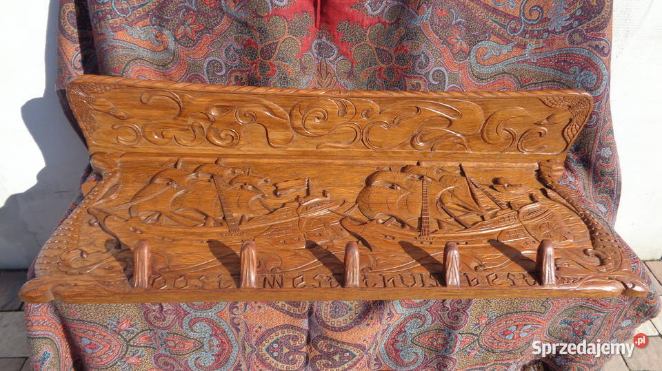 wieszak rzeźbiony motyw marynistyczny statki Strzelno