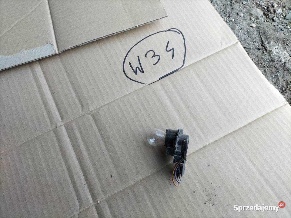 AUDI 80B4 80B3 SEDAN GNIAZDO OPRAWKA WTYCZKA osobowe Kamień-Kolonia