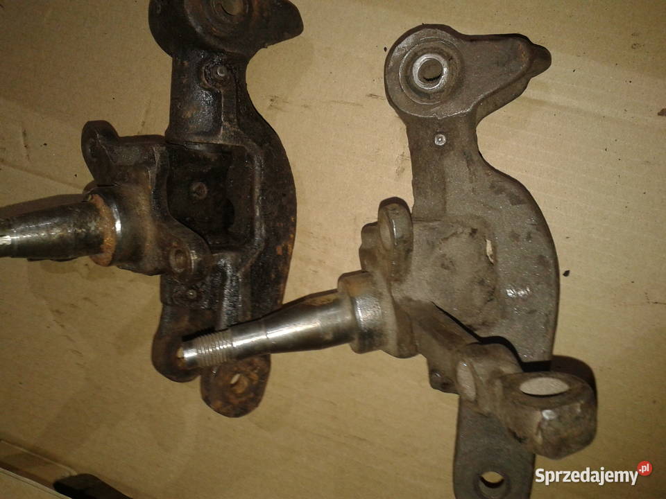 Fiat 126p zwrotnice kpl lewa prawa Kęty