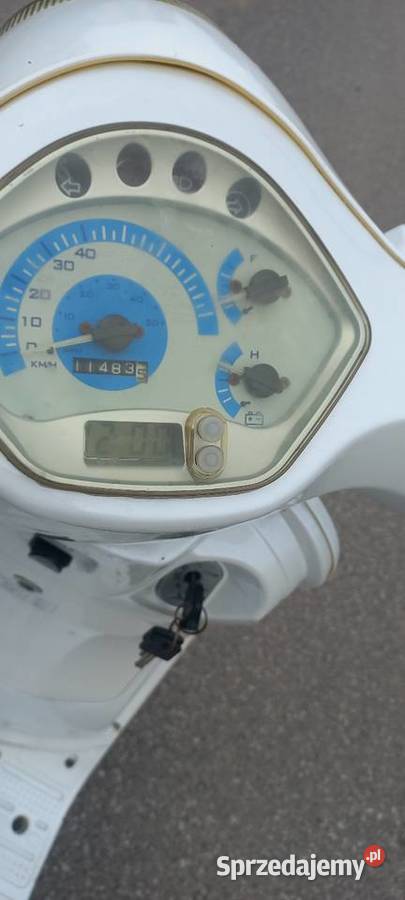 LA SURIS ładny biały kolor gażnik Vespa Zadbany 49cm3 Pozostałe Skaryszew sprzedam