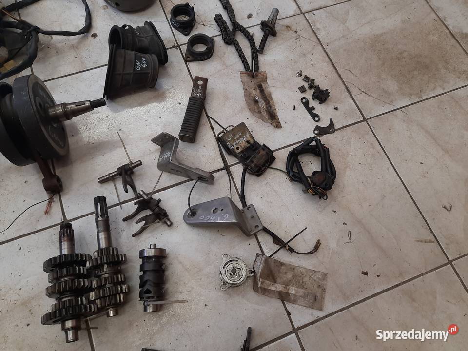 Suzuki GN 400 części tłumik licznik lampa amor Części motocyklowe Jelenia Góra