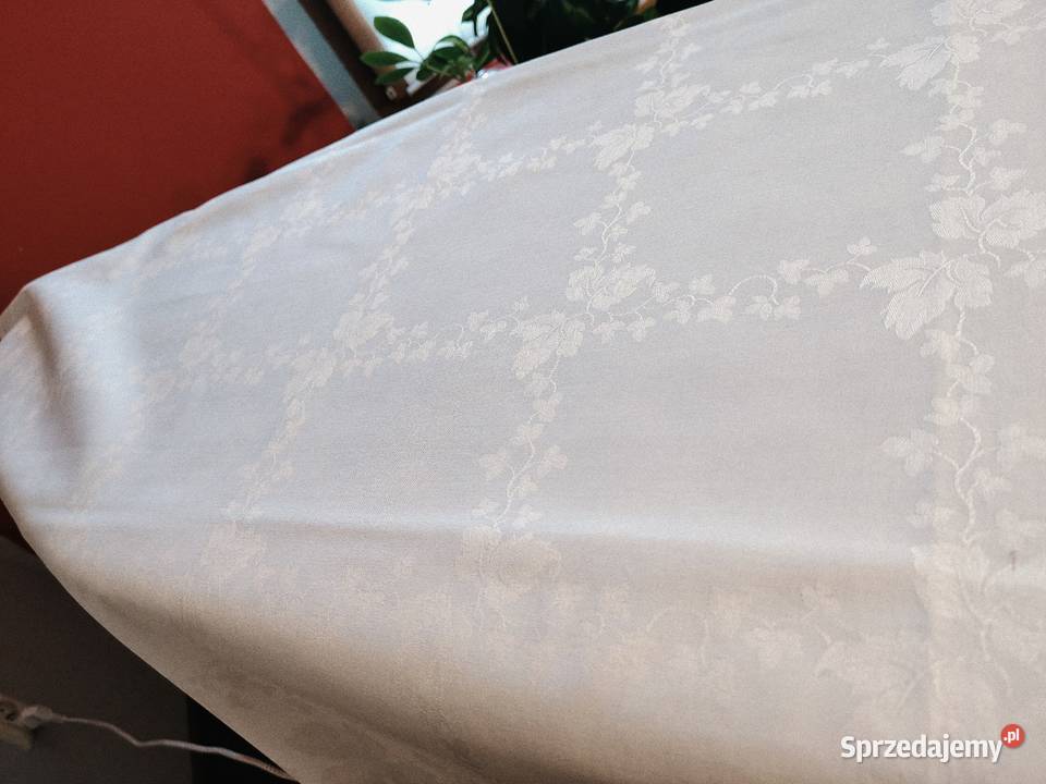 Obrus biały bawełna PRL sprzedam
