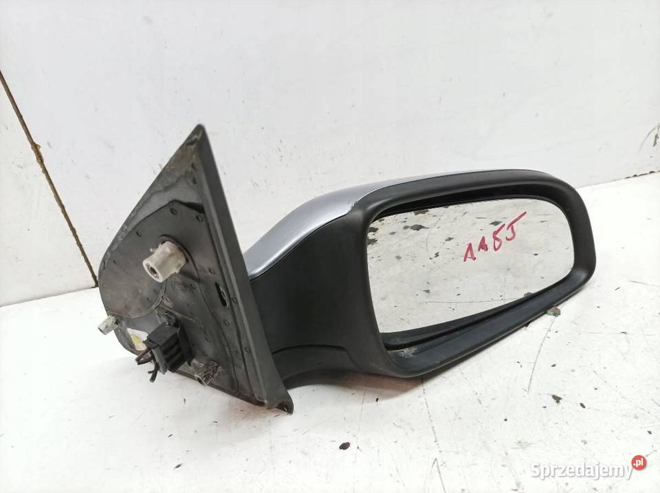 LUSTERKO PRAWE 7PIN EU 010806 Opel Astra III