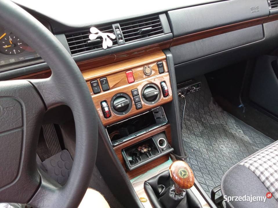 Mercedes w124 25d klima elszyby szyberdach Kępno