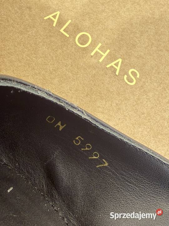 Skórzane baleriny wiązane Alohas Ribbon Gdańsk