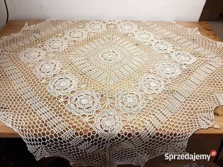 Obrus szydełko 110x110 Alwernia