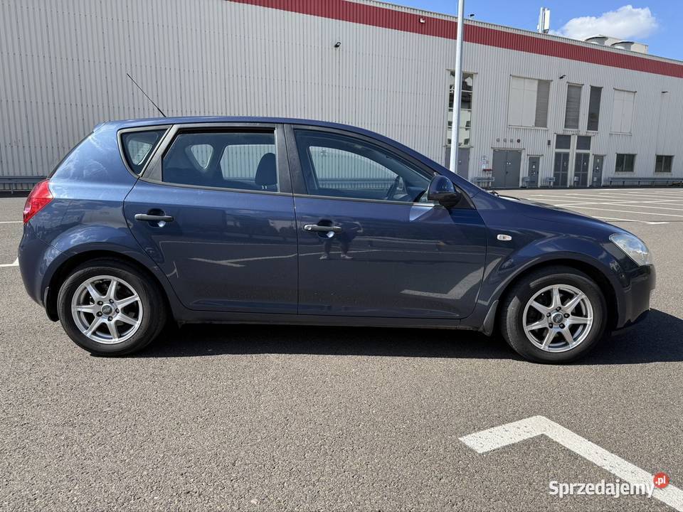 Kia Ceed 14 Benzyna 110 Niski przebieg 108k Warszawa