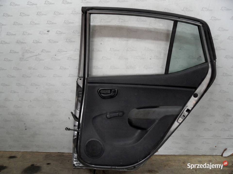 HYUNDAI i10 10r drzwi prawy tył