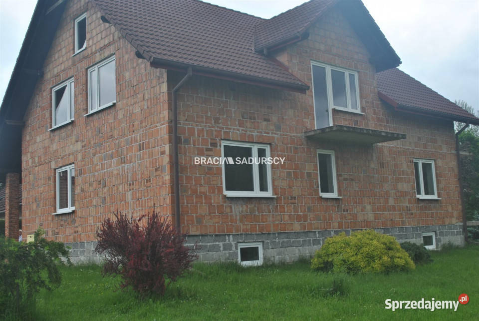 Dom wolnostojący do sprzedania 1972m2 Sobolów 2 piętra małopolskie sprzedam
