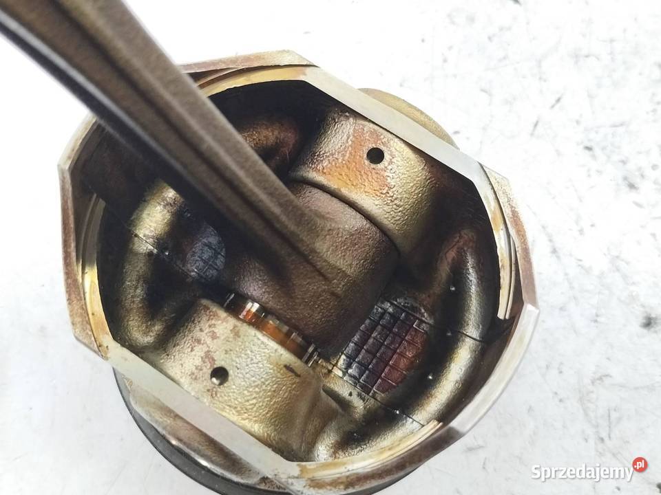 TŁOK KORBOWÓD 13 16V Suzuki Wagon R I 19932006 Rok produkcji 2003